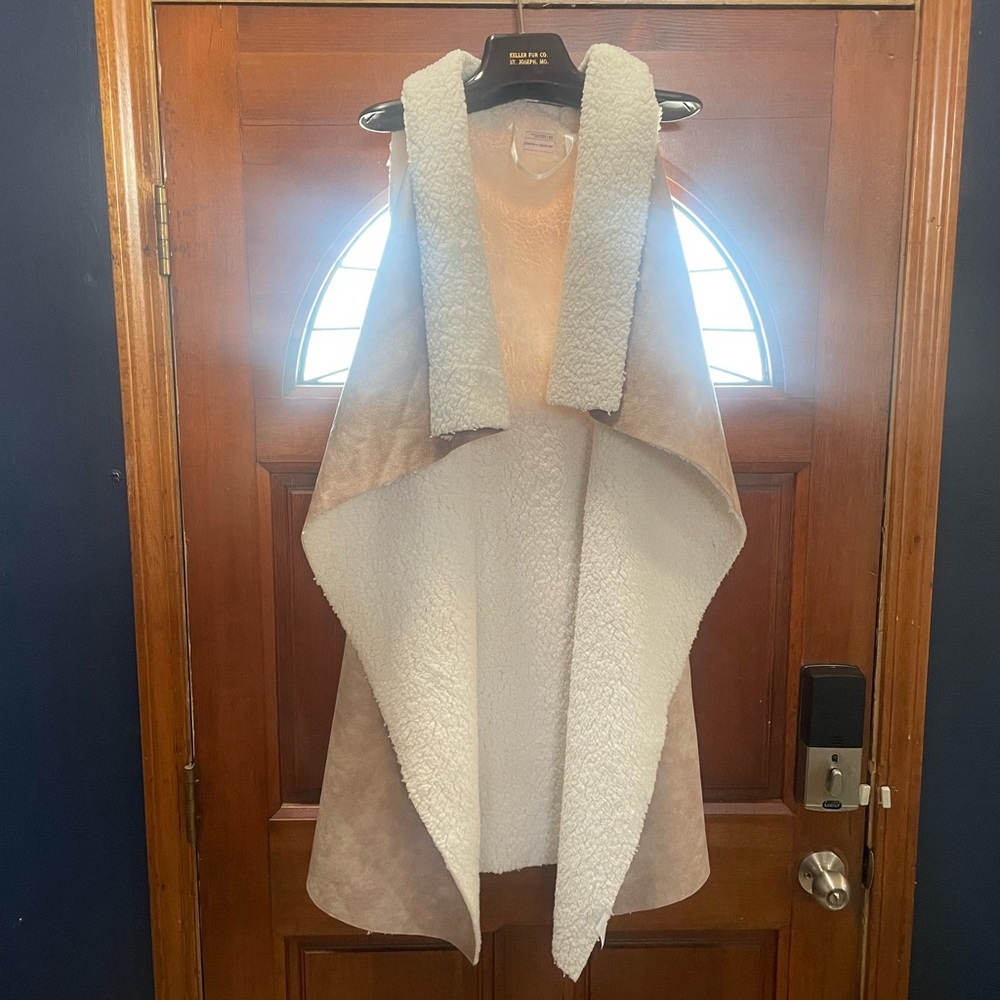 Mel rose and Market faux fur duster vest